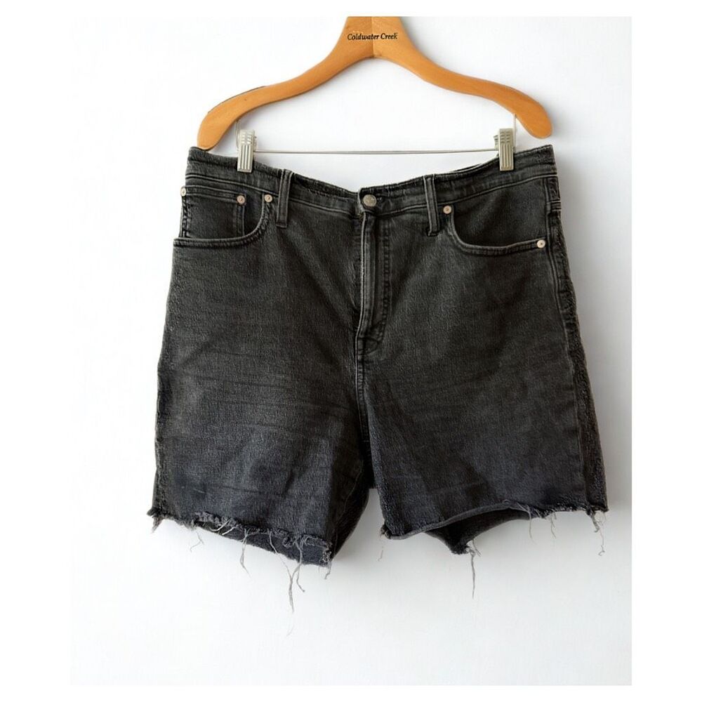 Madewell High Rise Mid Length Denim Shorts Black Raw Hem Size 31